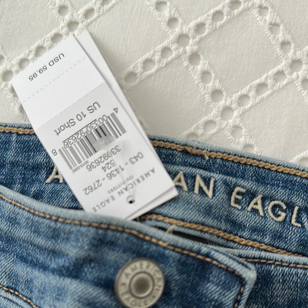 American Eagle Blue Distressed Jeans - Picture 5 of 7